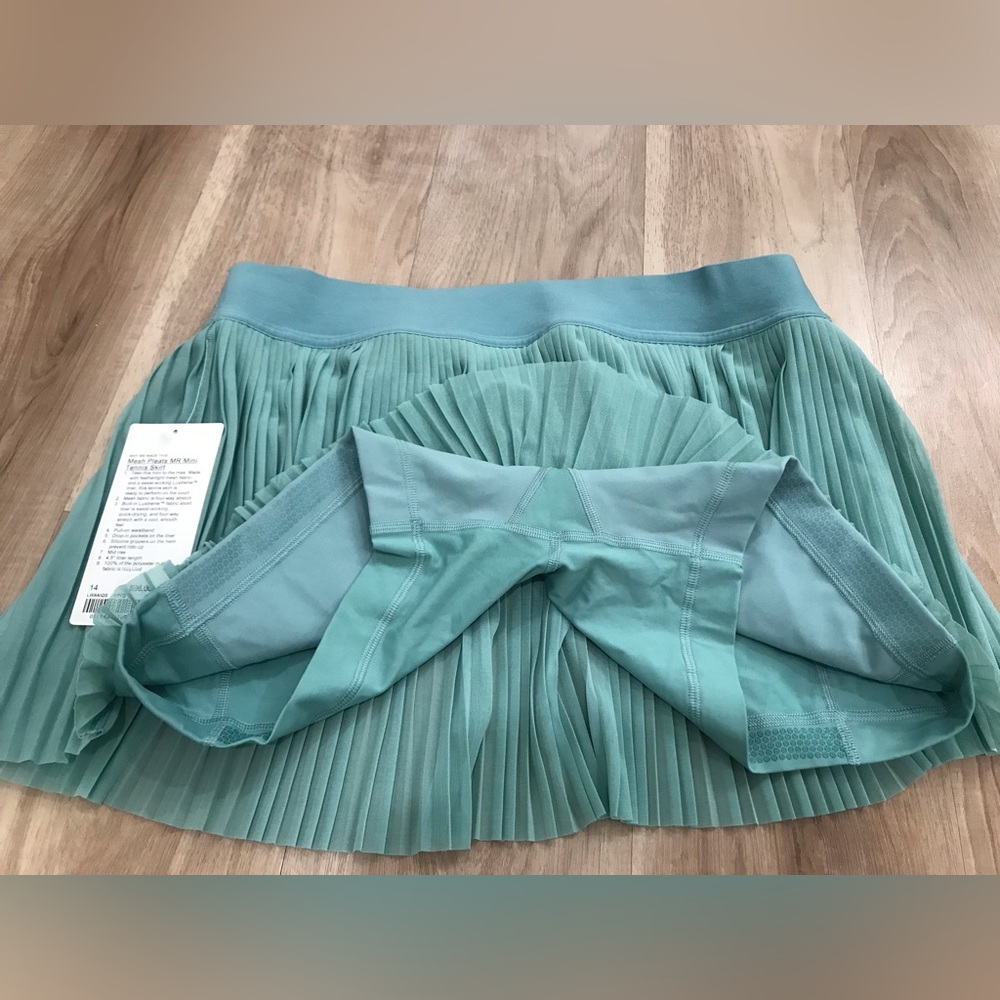 Lululemon Mesh Pleats Mid-Rise Mini Tennis Skirt - Picture 9 of 9